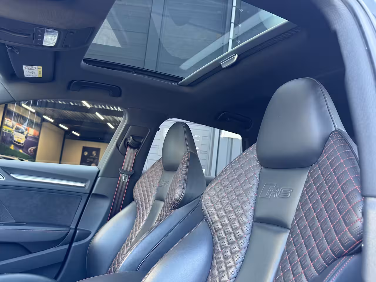Audi RS3 Sportback 2.5 TFSI 400pk Quattro Pro Line Plus Full Options Milltek Nieuwstaat 63dkm