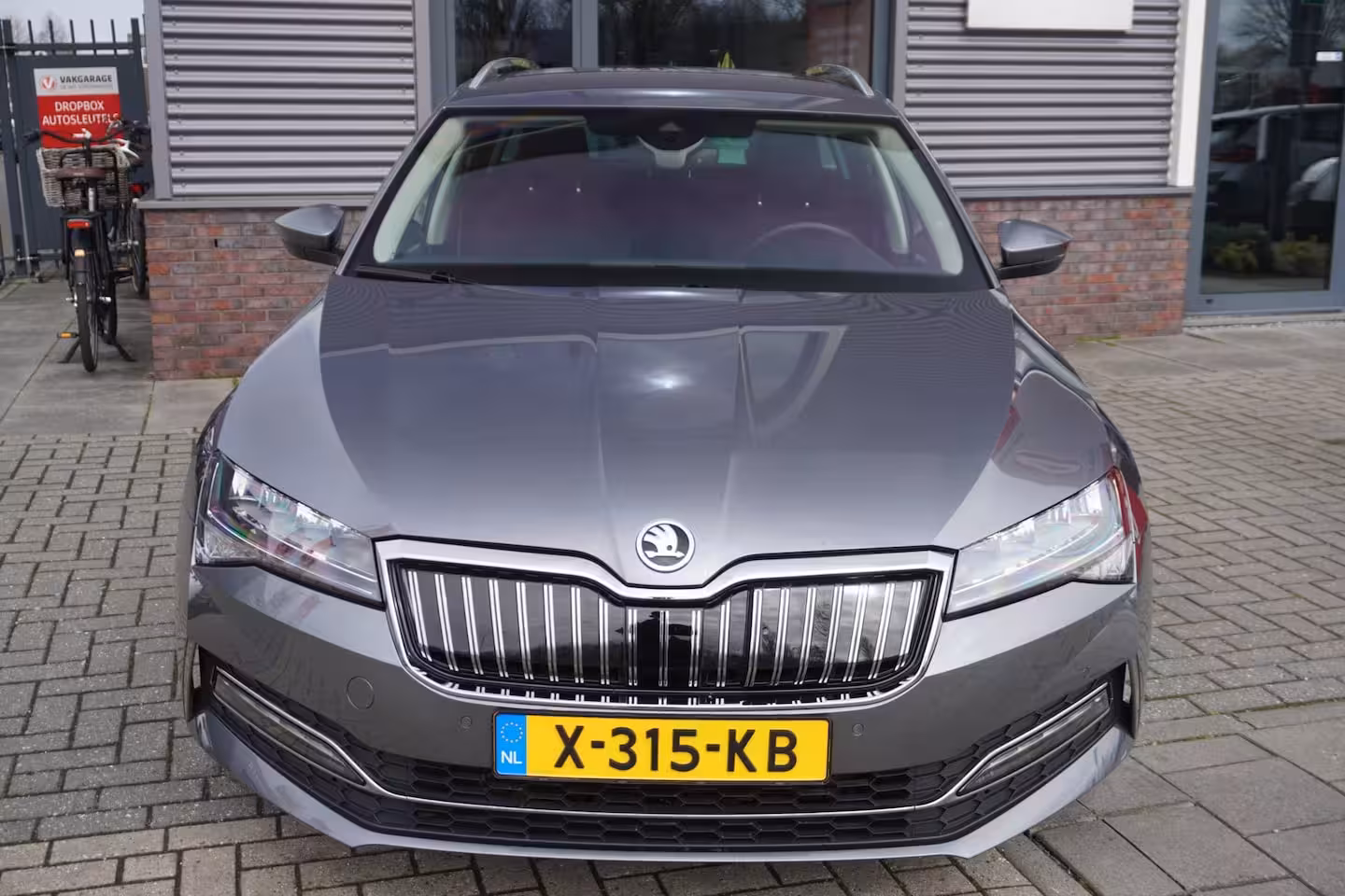 Skoda Superb Combi 1.4 TSI iV Business Edition / ACC / Memory / Carplay / Stoelverwarming / Trekhaak