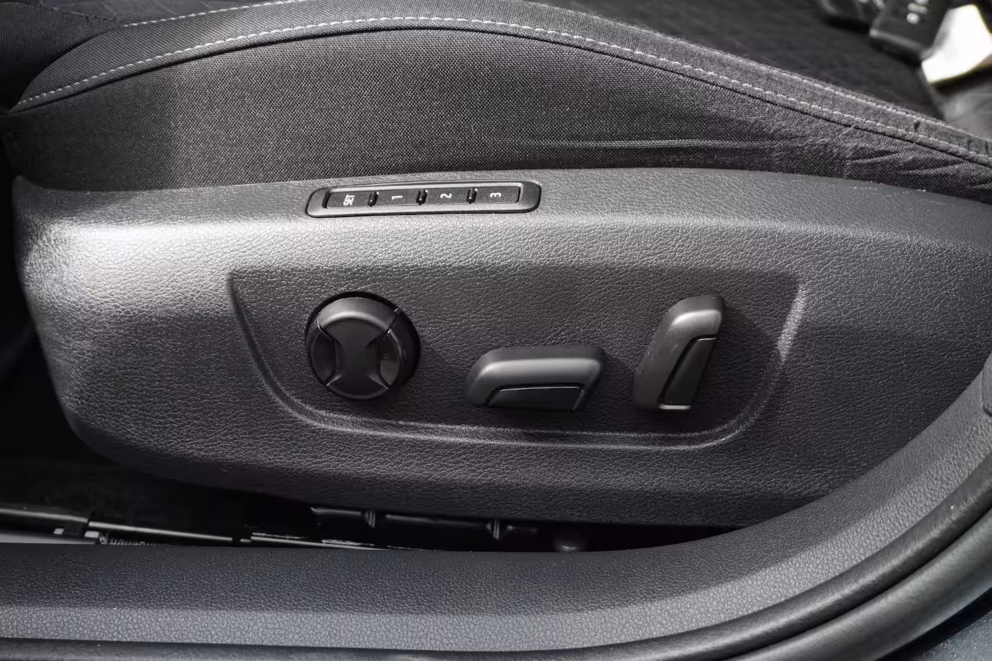 Skoda Superb Combi 1.4 TSI iV Business Edition / ACC / Memory / Carplay / Stoelverwarming / Trekhaak