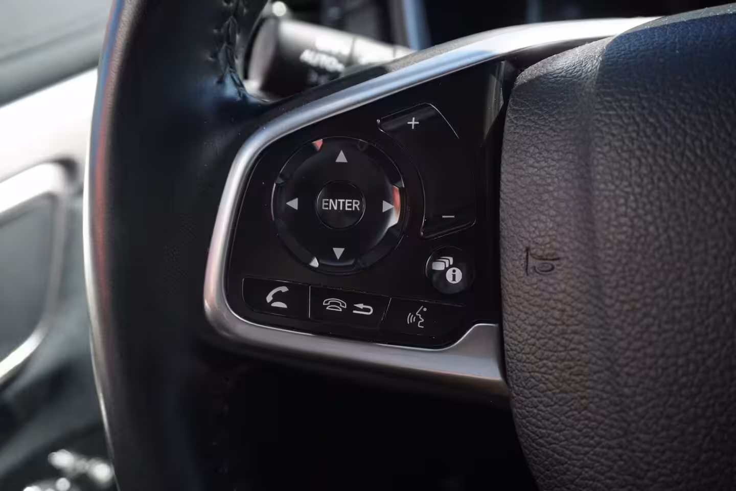 Honda CR-V 2.0 Hybrid Elegance / Incl winterbanden / Carplay / ACC / Camera / Trekhaak / Stoelverwarm