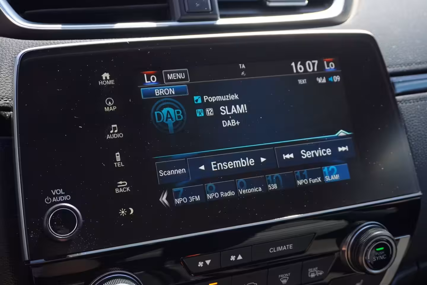 Honda CR-V 2.0 Hybrid Elegance / Incl winterbanden / Carplay / ACC / Camera / Trekhaak / Stoelverwarm