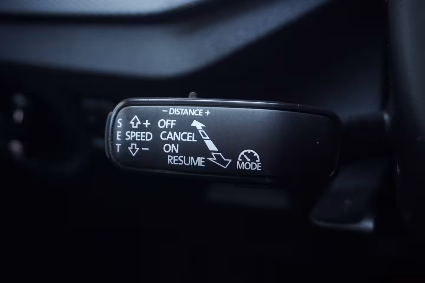 Skoda Kamiq 1.0 TSI Business Edition / Camera / Carplay / ACC