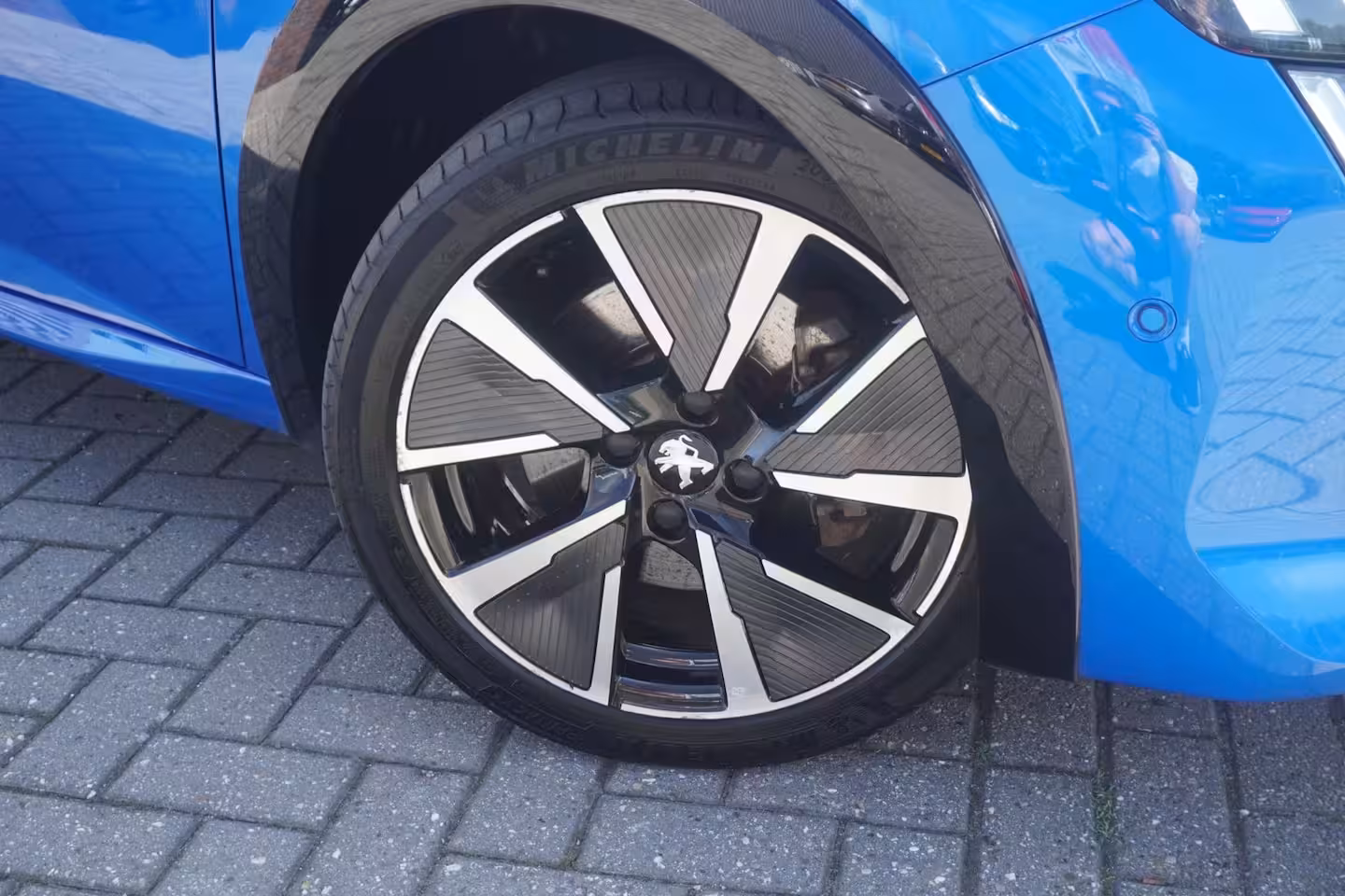 Peugeot e-208 EV GT 350 50 kWh SOH 87, 8 / Carplay / 360 Camera / BLIS
