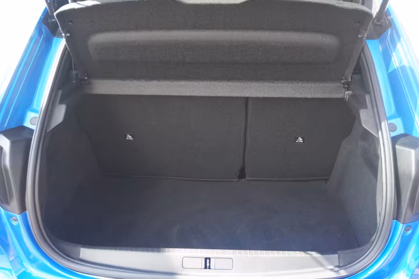 Peugeot e-208 EV GT 350 50 kWh SOH 87, 8 / Carplay / 360 Camera / BLIS