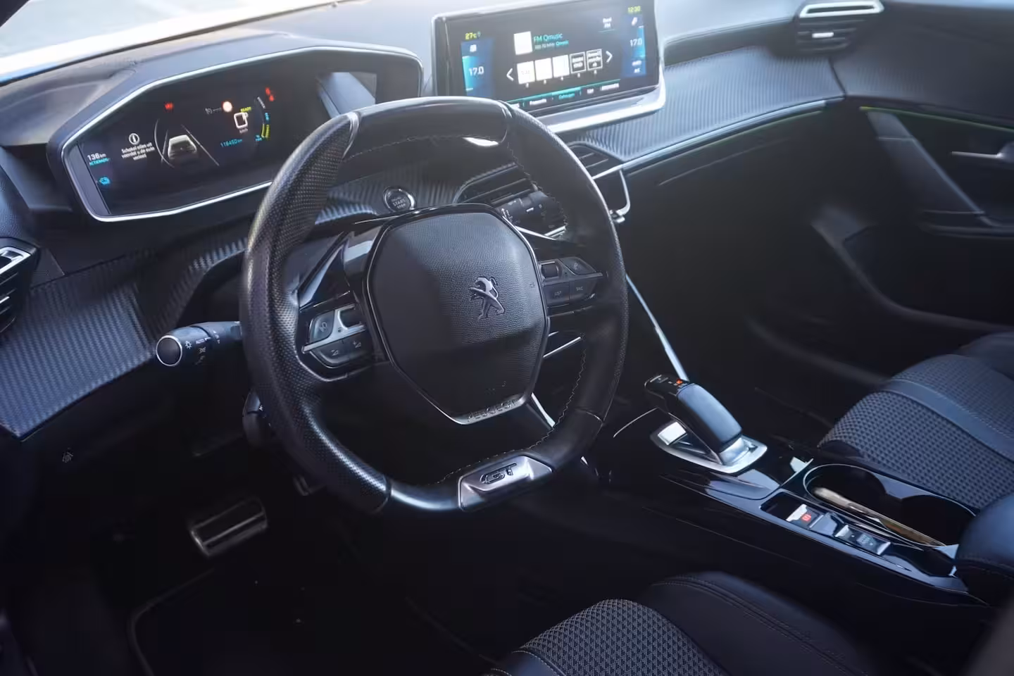 Peugeot e-208 EV GT 350 50 kWh SOH 87, 8 / Carplay / 360 Camera / BLIS