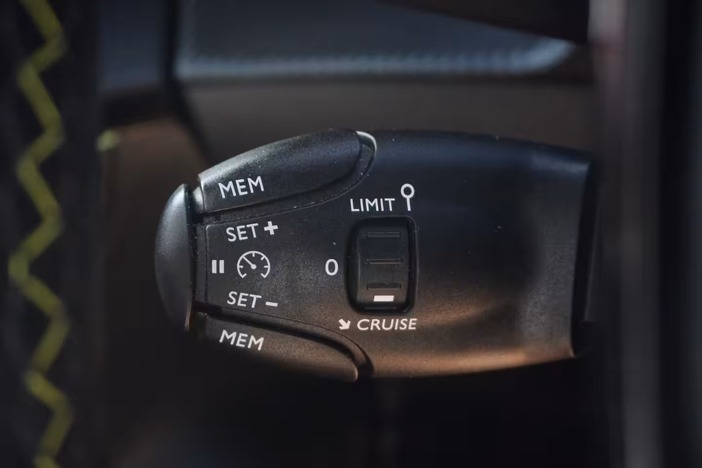 Peugeot e-208 EV GT 350 50 kWh SOH 87, 8 / Carplay / 360 Camera / BLIS