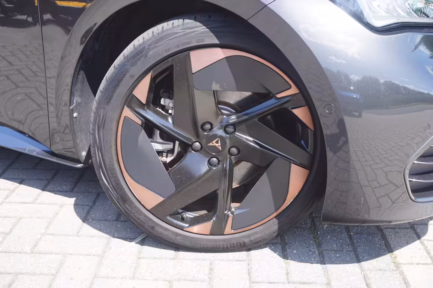 Cupra Born Copper Edition 62 kWh / SOH 95, 5% / Pano / Massage / ACC / HUD / 360 Camera