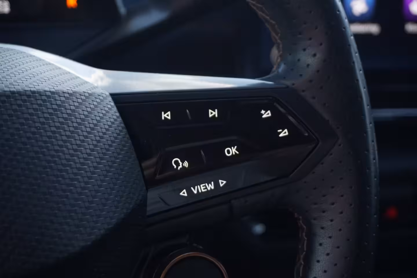 Cupra Born Copper Edition 62 kWh / SOH 95, 5% / Pano / Massage / ACC / HUD / 360 Camera