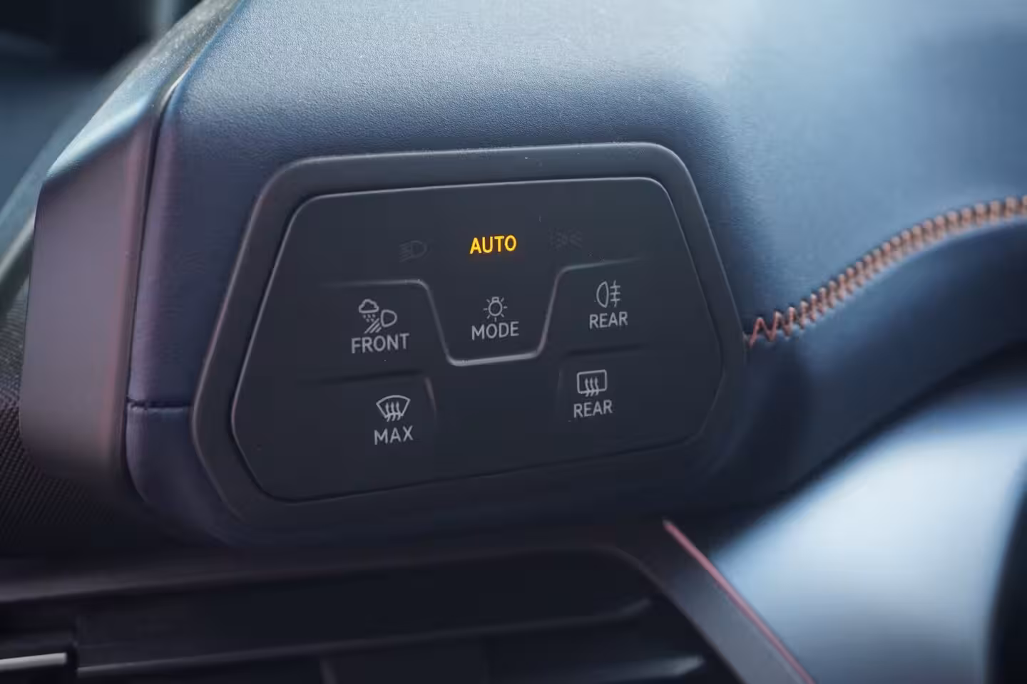 Cupra Born Copper Edition 62 kWh / SOH 95, 5% / Pano / Massage / ACC / HUD / 360 Camera
