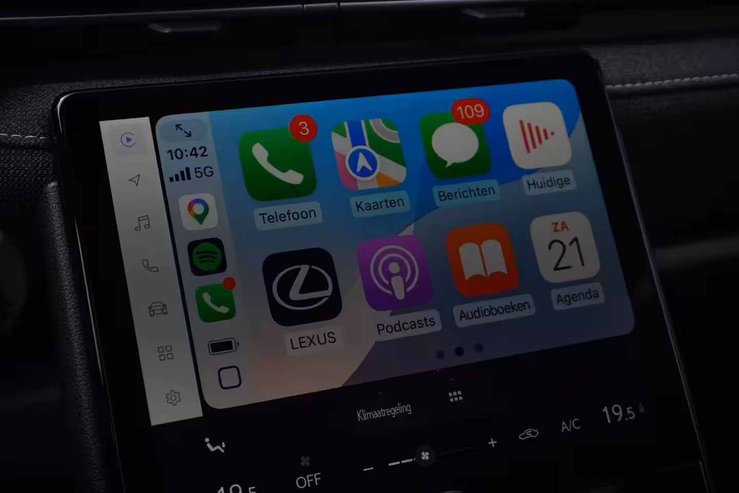 Lexus LBX Business Line 2WD / ACC / Camera / Carplay