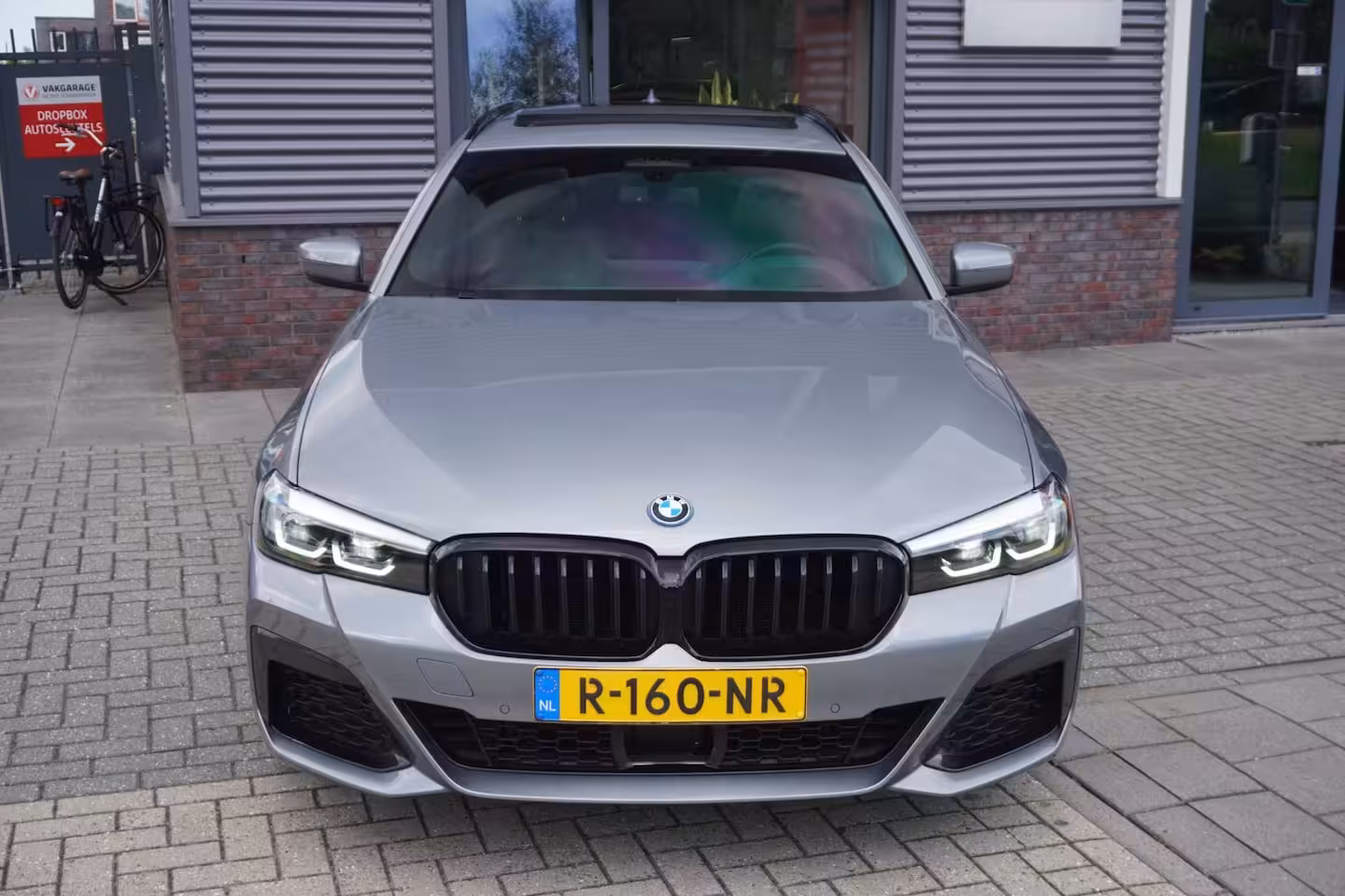BMW 5-serie Touring 530e Business Edition Plus / M- Sport / Trekhaak / Pano / HUD / Drive assist prof / Harman