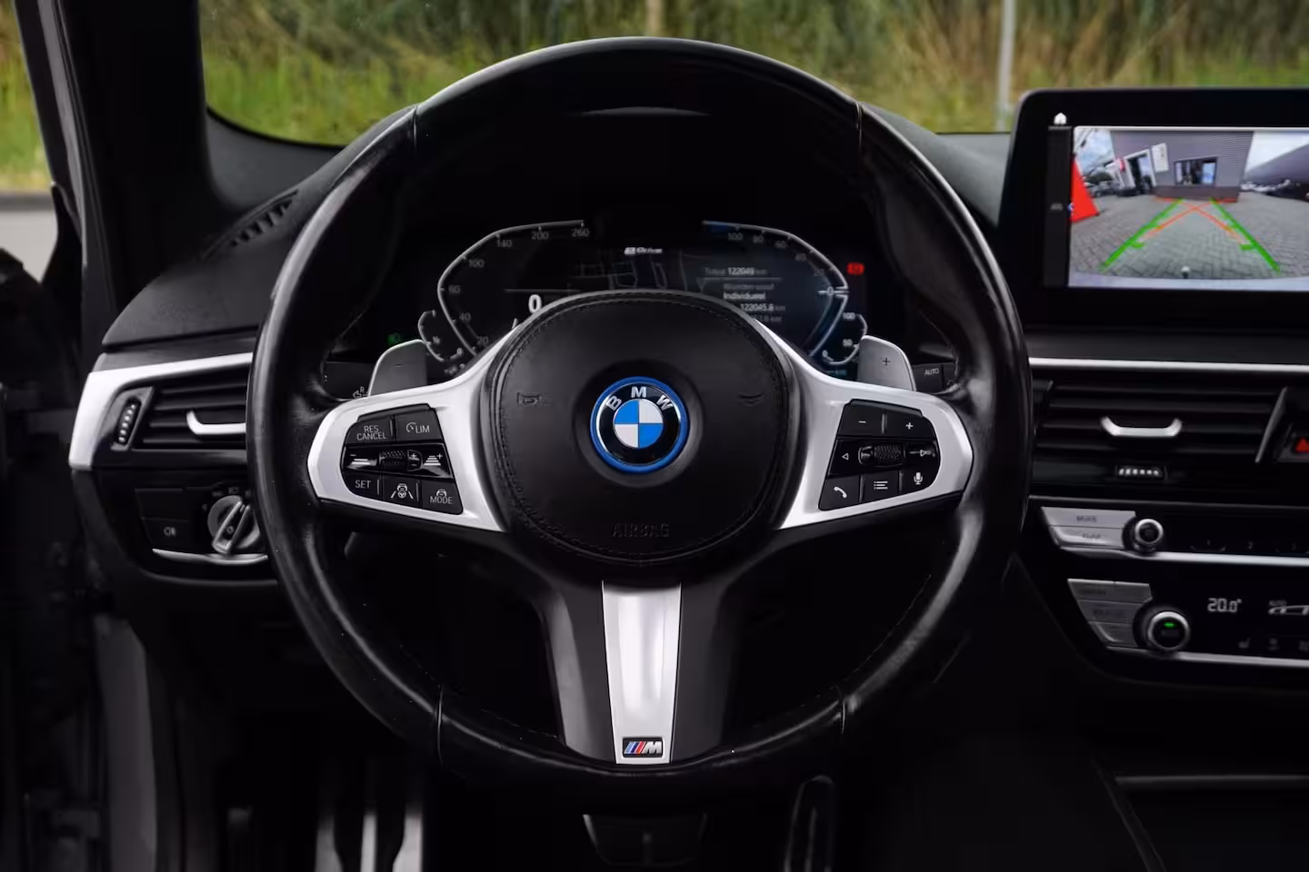 BMW 5-serie Touring 530e Business Edition Plus / M- Sport / Trekhaak / Pano / HUD / Drive assist prof / Harman