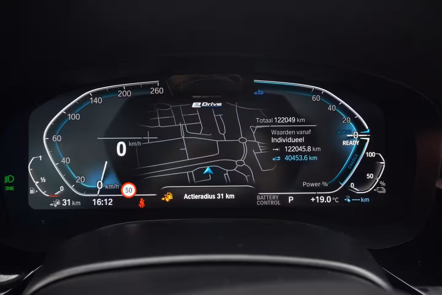 BMW 5-serie Touring 530e Business Edition Plus / M- Sport / Trekhaak / Pano / HUD / Drive assist prof / Harman