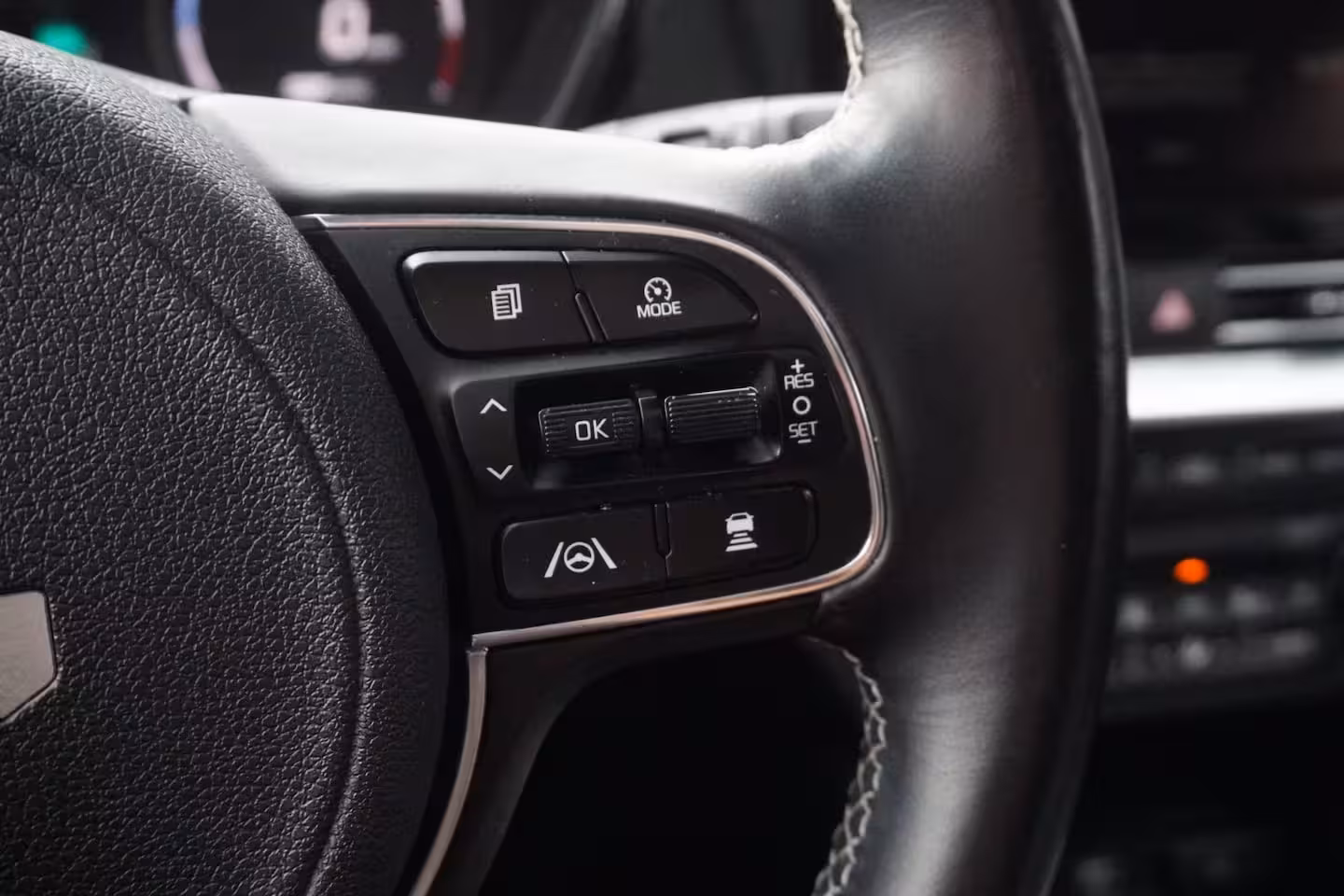 Kia e-Niro DynamicPlusLine 64 kWh / Pano / Carplay / Camera / Stuur en stoelverwarming