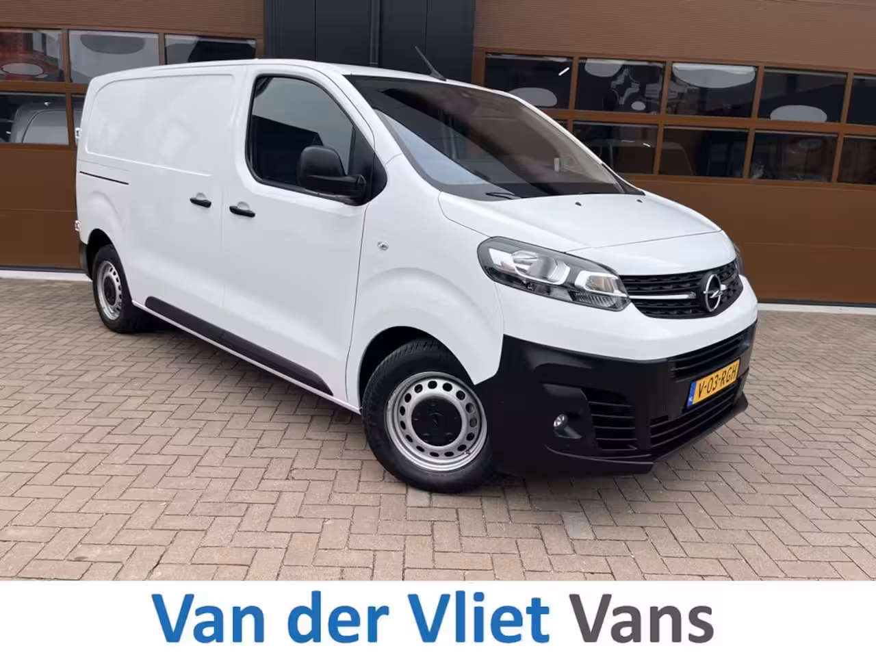 Opel Vivaro 2.0 CDTI 123pk E6 L2 Edition Automaat Lease €287p/m, Trekhaak, Airco, PDC, Navi, Carplay,