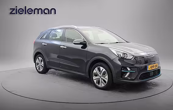 Kia e-Niro DynamicLine 64 kWh - Carplay, Stoelverw. Trekhaak, SOH 99%