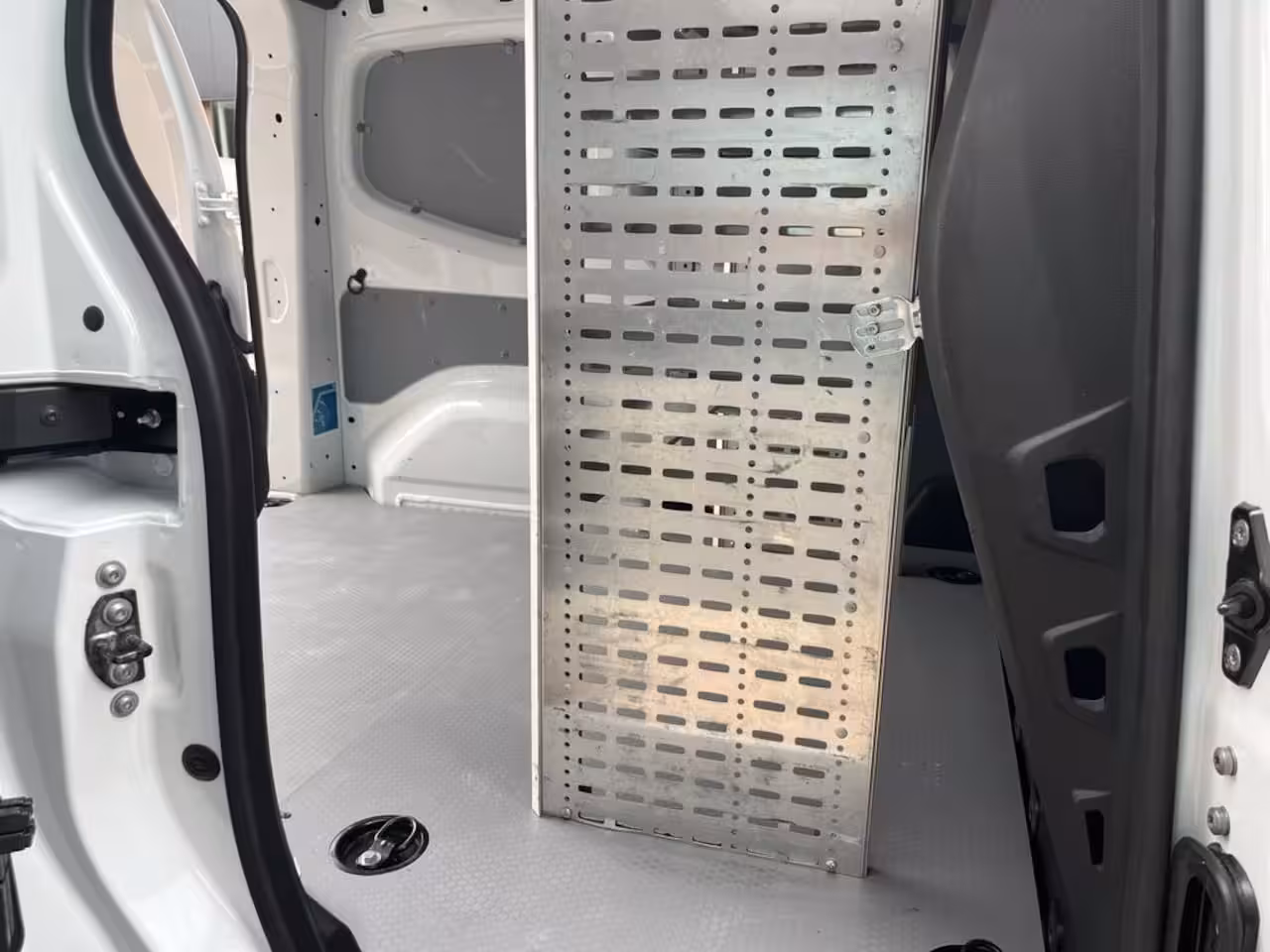 Renault Kangoo 1.5 Blue dCi 95pk E6 Comfort 3p Lease €276 p/m Airco, Navi, apple carplay/android, Camera,