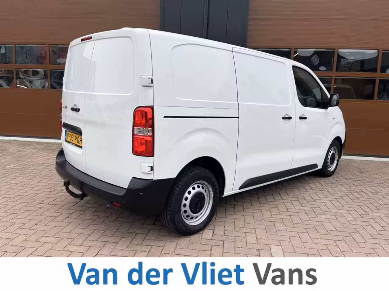 Opel Vivaro 2.0 CDTI 123pk E6 L2 Edition Automaat Lease €287p/m, Trekhaak, Airco, PDC, Navi, Carplay,