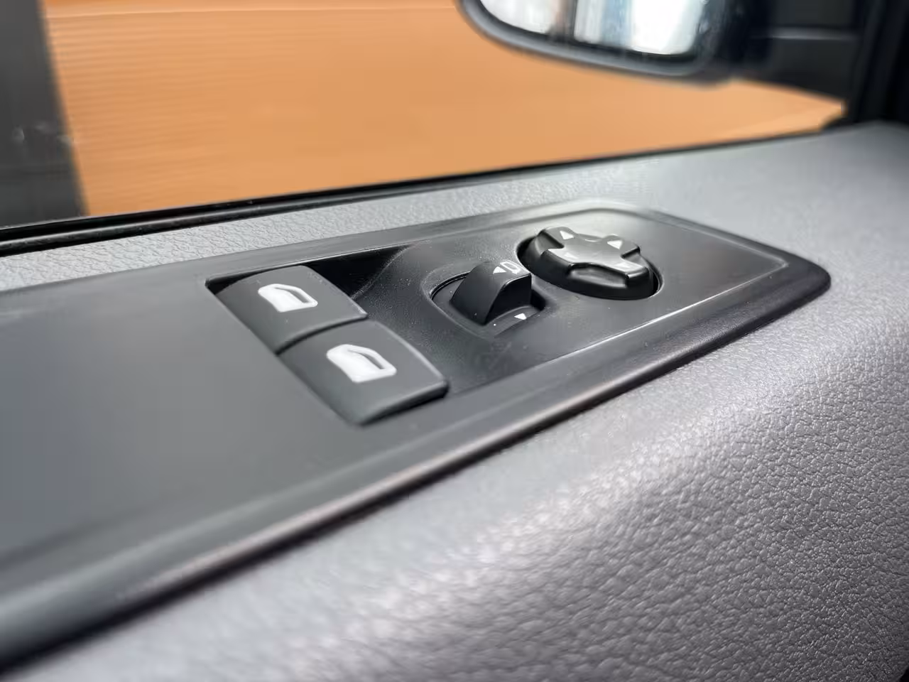 Opel Vivaro 2.0 CDTI 123pk E6 L2 Edition Automaat Lease €287p/m, Trekhaak, Airco, PDC, Navi, Carplay,