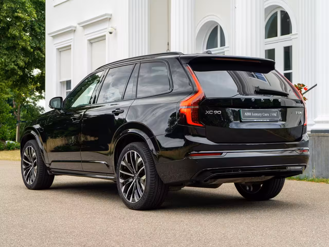 Volvo XC90 2.0 T8 Plug-in hybrid AWD Ultra Dark | Pano | HarmanK | Head-up | Trekhaak |