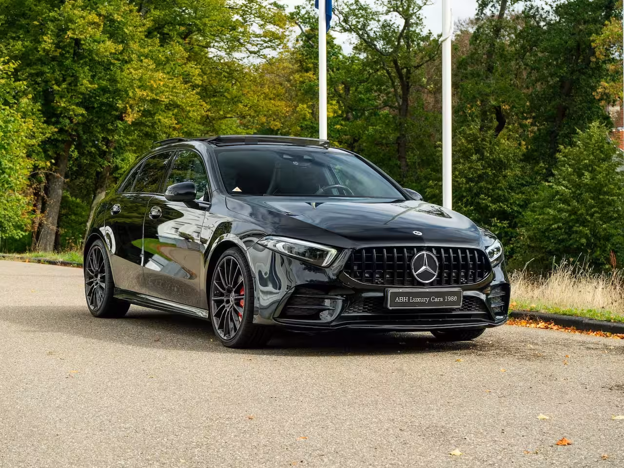 Mercedes-Benz A-klasse AMG 35 4MATIC Premium | Pano | Kuipstoelen | Head-up | Head-up | Burmeister |