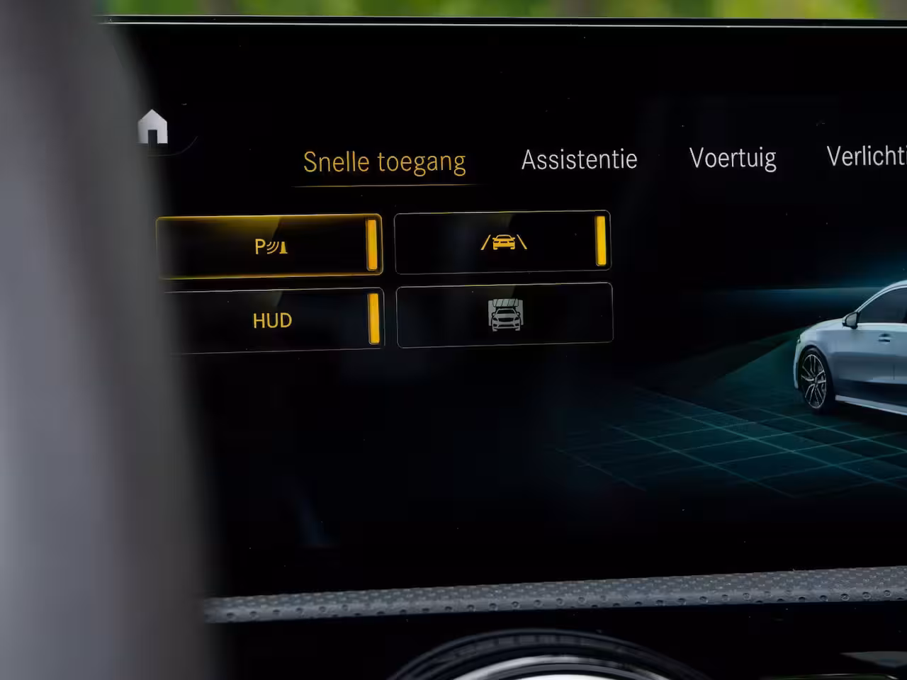 Mercedes-Benz A-klasse AMG 35 4MATIC Premium | Pano | Kuipstoelen | Head-up | Head-up | Burmeister |