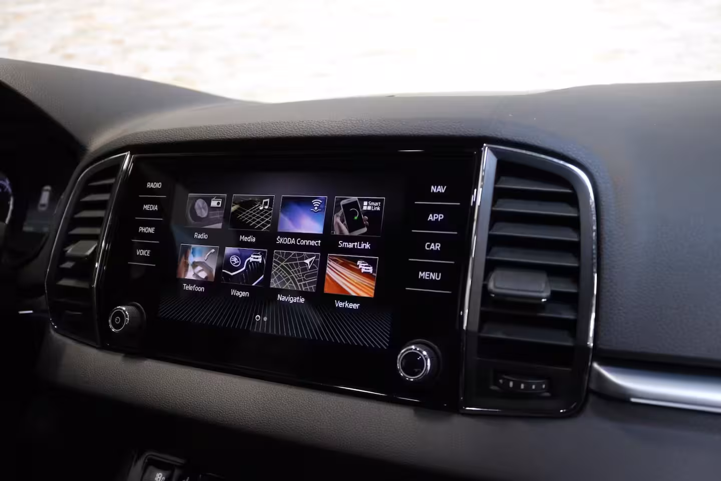 Skoda Karoq 1.0 TSI Business Edition | Camera | Stoelverw. | Navi | Dealer OH | NL AUTO |