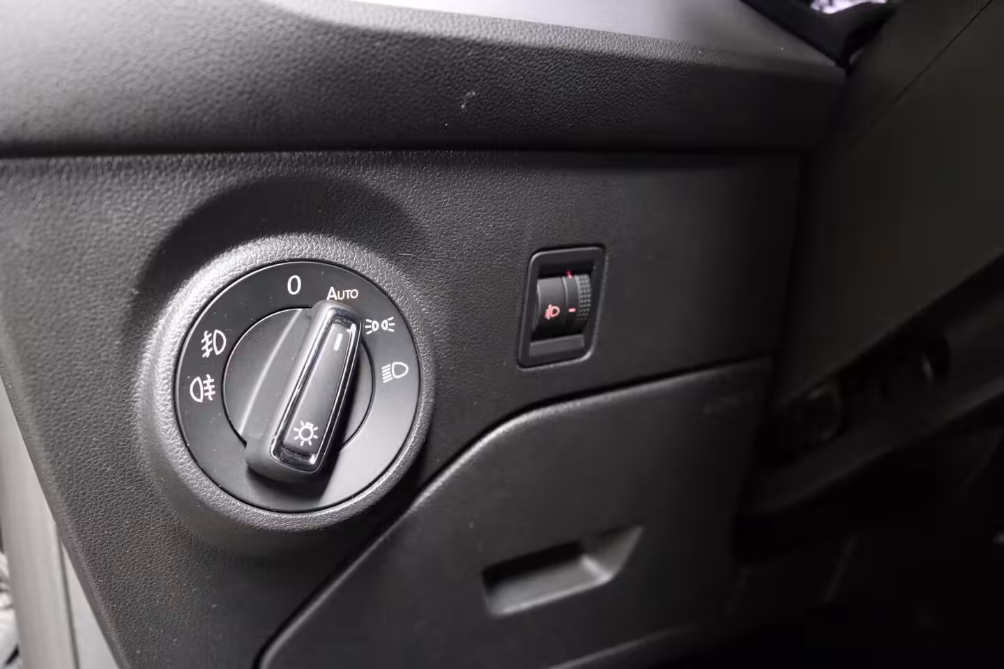 Seat Leon Automaat uit 2017 | Navi | CarPlay | Cruise | Rijdt top | Scherp geprijsd