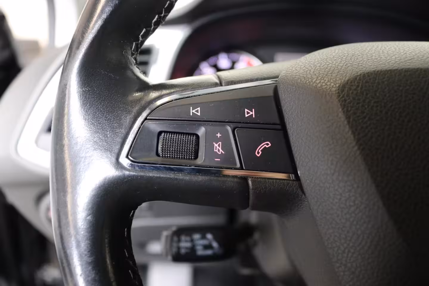 Seat Leon Automaat uit 2017 | Navi | CarPlay | Cruise | Rijdt top | Scherp geprijsd