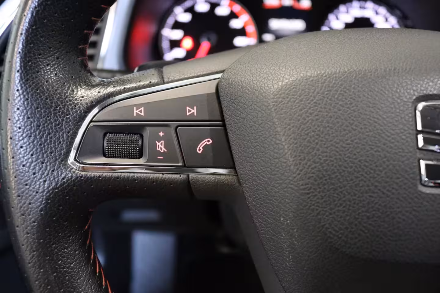 Seat Leon ST 1.4 TSI ACT FR Dynamic | LED | PDC | NAVI | ORIG. NL | NAP |