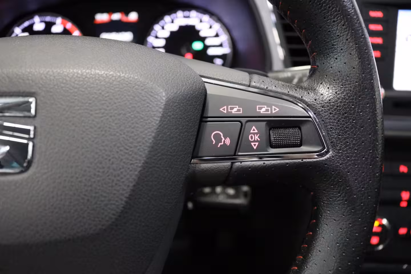Seat Leon ST 1.4 TSI ACT FR Dynamic | LED | PDC | NAVI | ORIG. NL | NAP |
