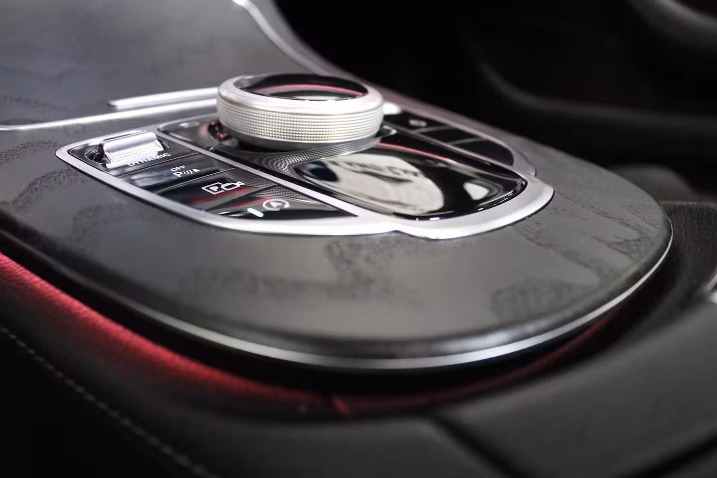 Mercedes-Benz E-klasse 200 AMG | PANO | SFEERVERLICHTING | CAMERA | NAP | NL AUTO |