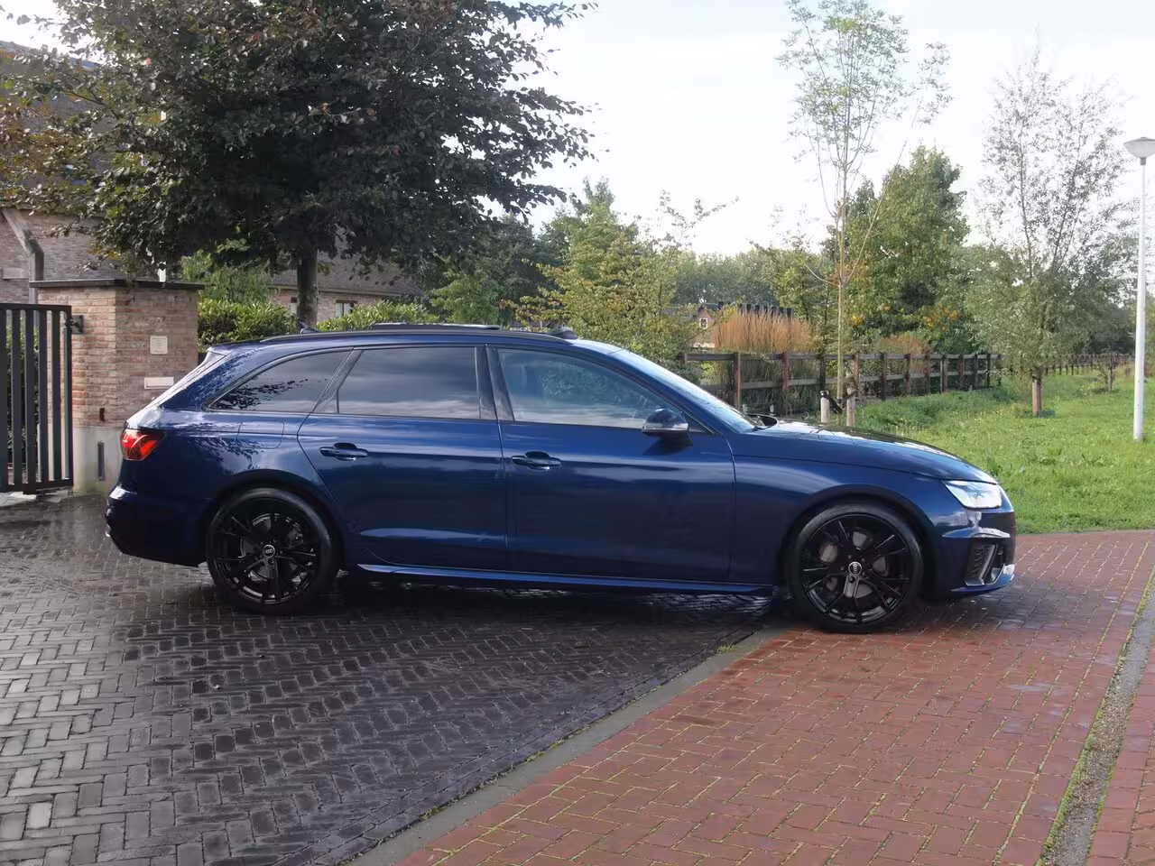 Audi A4 Avant 40 TFSI quattro S edition Competition | Panoramadak | Camera | Bang & Olufsen | Memory sto
