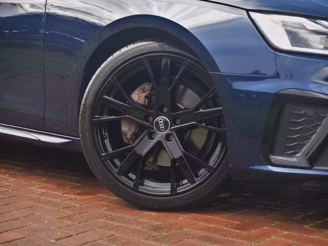 Audi A4 Avant 40 TFSI quattro S edition Competition | Panoramadak | Camera | Bang & Olufsen | Memory sto