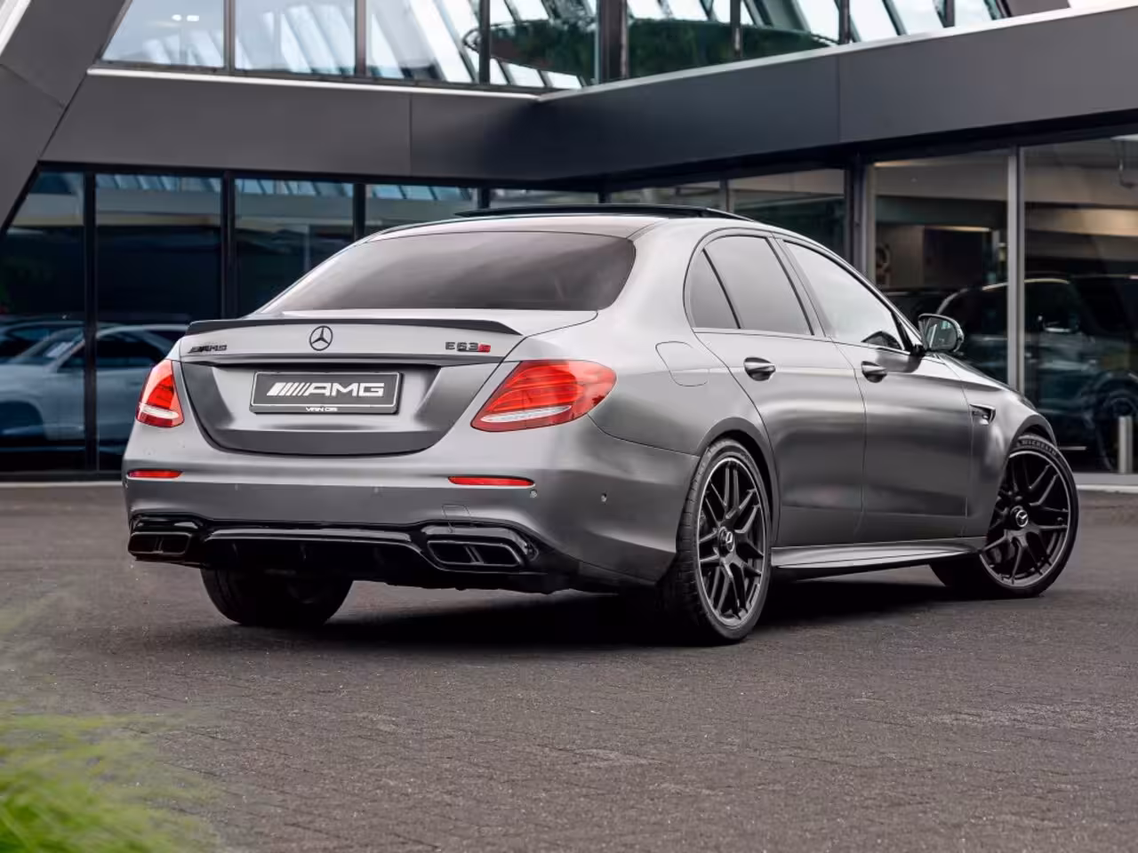 Mercedes-Benz E-klasse E 63 AMG S 4Matic+ Edition 1 | AMG Perfomance stoelen | Pano