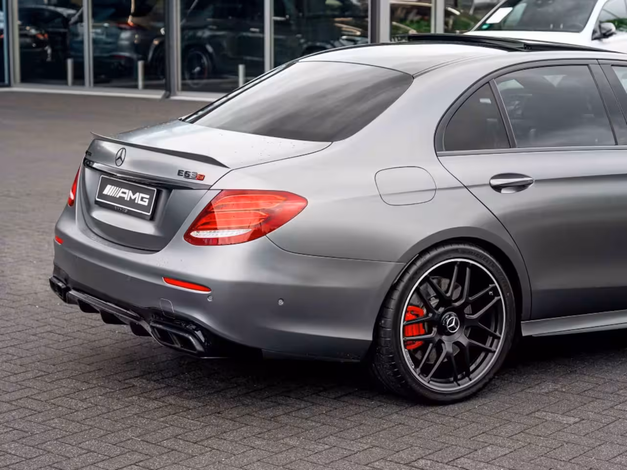 Mercedes-Benz E-klasse E 63 AMG S 4Matic+ Edition 1 | AMG Perfomance stoelen | Pano