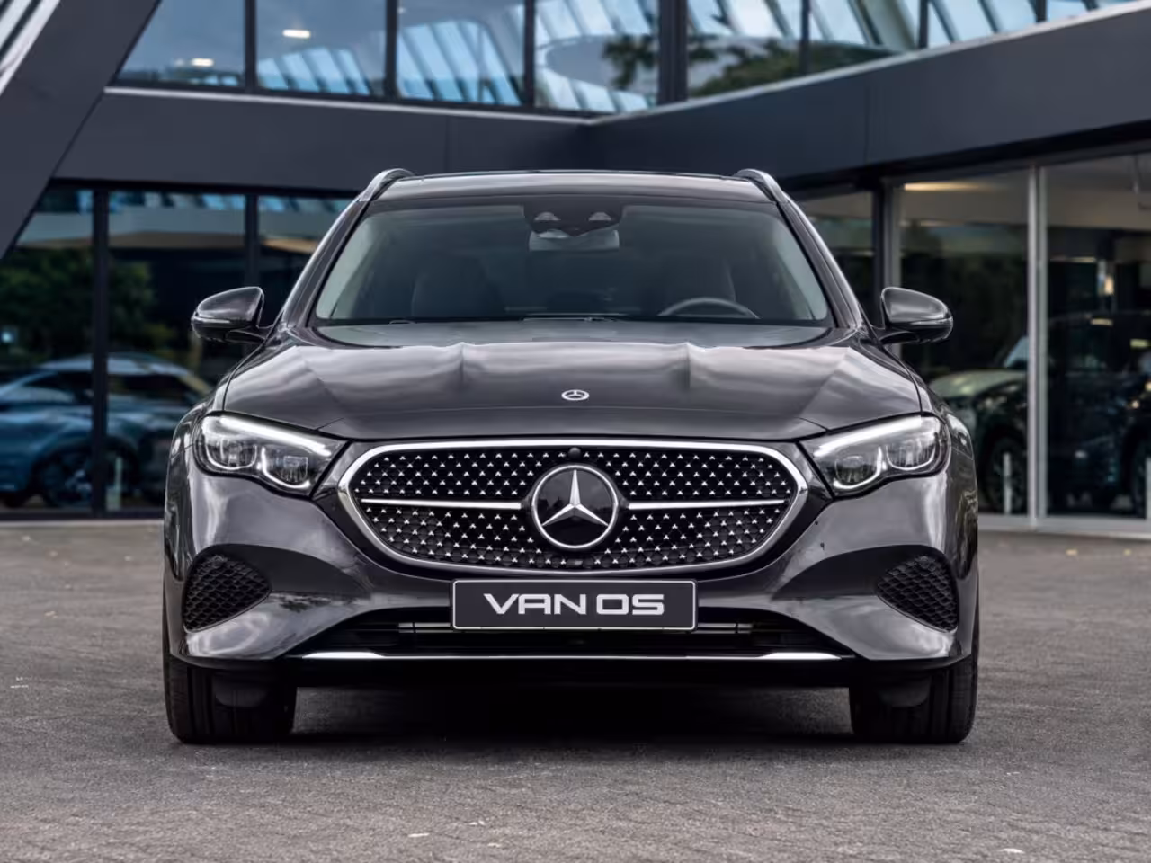 Mercedes-Benz E-klasse Estate E 300e T Avantgarde | Trekhaak | Leer | Rij-assistentiepakket