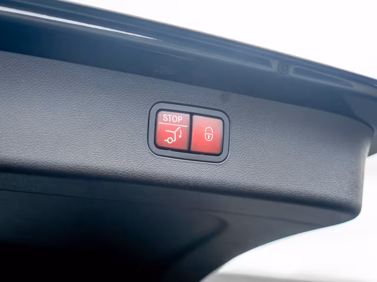 Mercedes-Benz E-klasse Estate E 300e T Avantgarde | Trekhaak | Leer | Rij-assistentiepakket