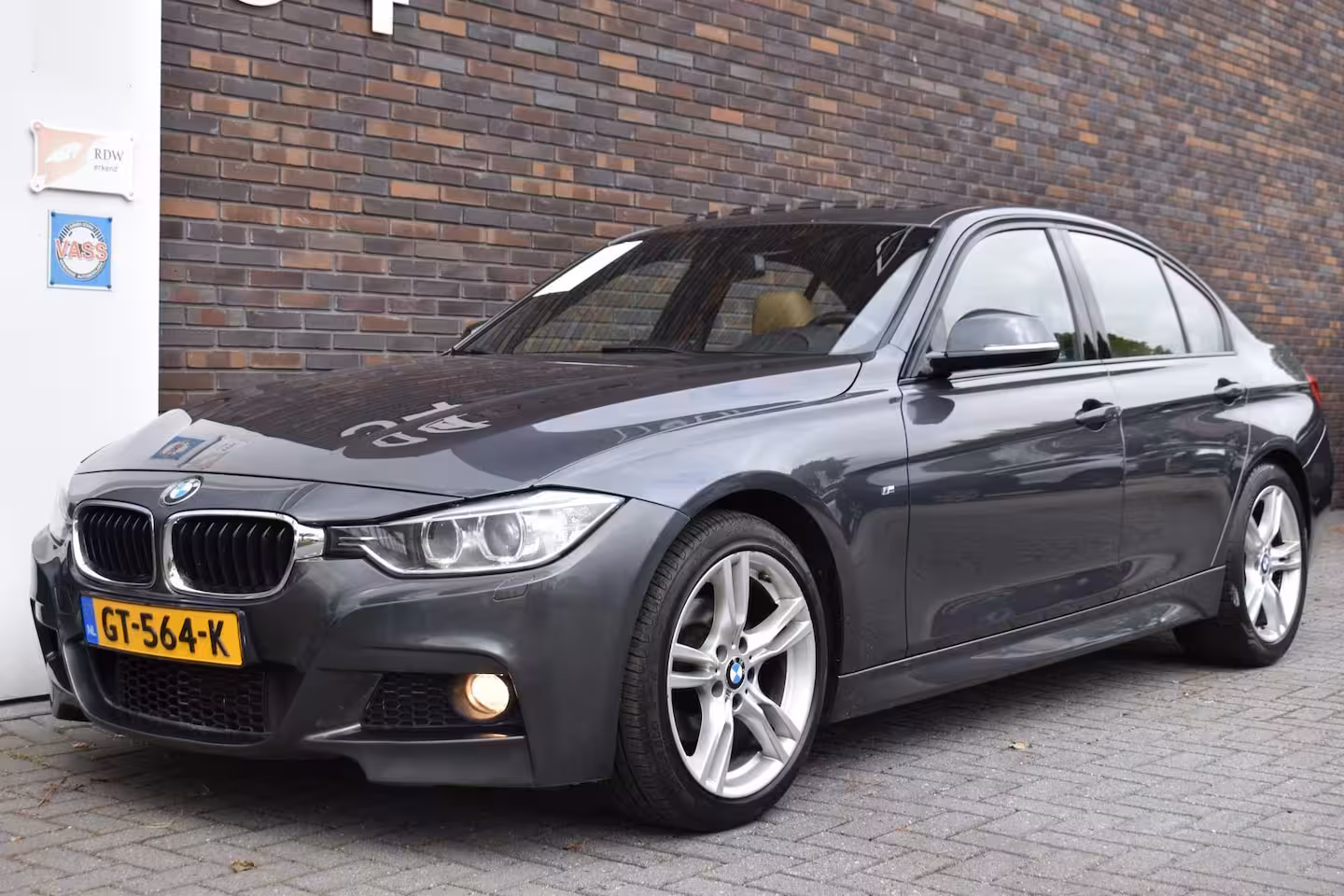 BMW 3-serie 316i M-SPORT ECC PANODAK LEDER LMV