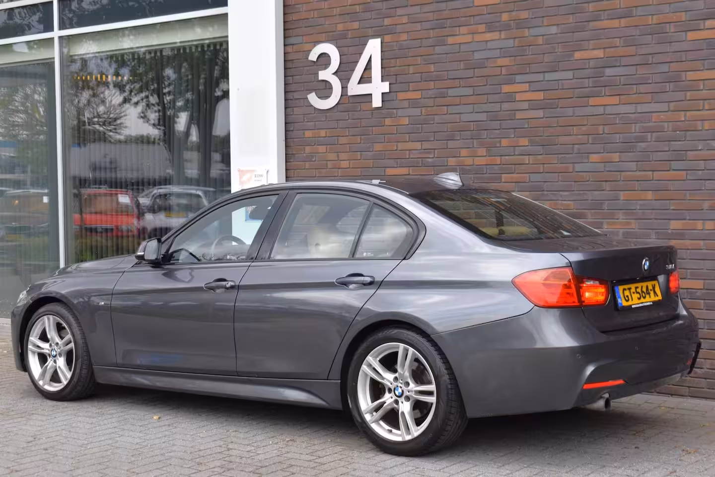 BMW 3-serie 316i M-SPORT ECC PANODAK LEDER LMV