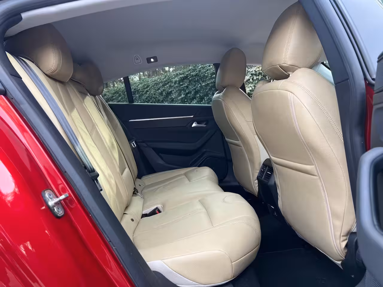 Peugeot 508 1.6 Plug-in Hybrid 225pk Automaat Allure Avantage | Leer | LED | Camera