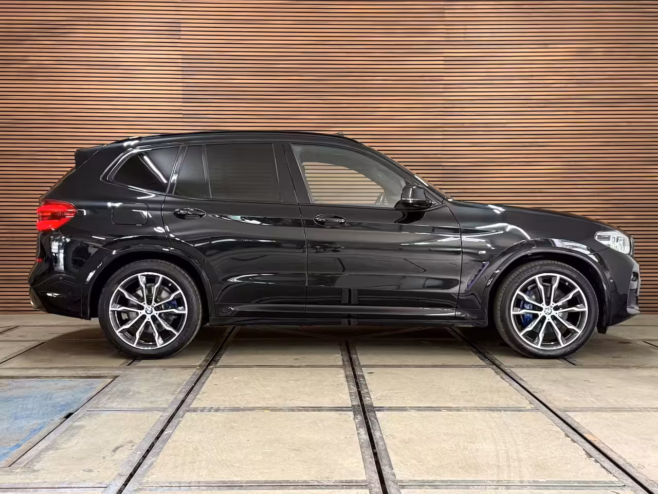 BMW X3 XDrive30i High Ex. M-Sport | Shadow-Line | Pano | Trekhaak | 20"| Ambient | Driving + Park