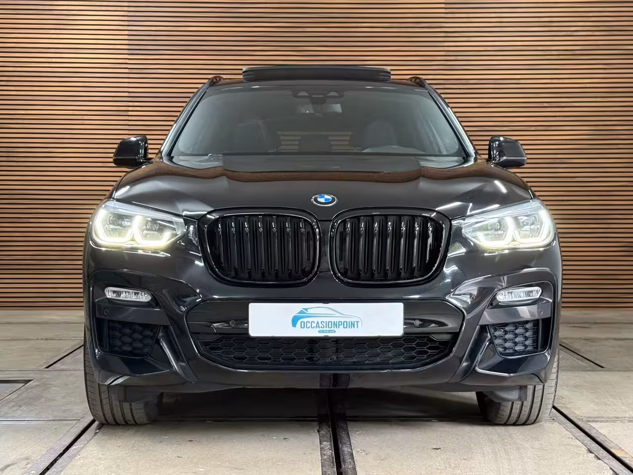 BMW X3 XDrive30i High Ex. M-Sport | Shadow-Line | Pano | Trekhaak | 20"| Ambient | Driving + Park