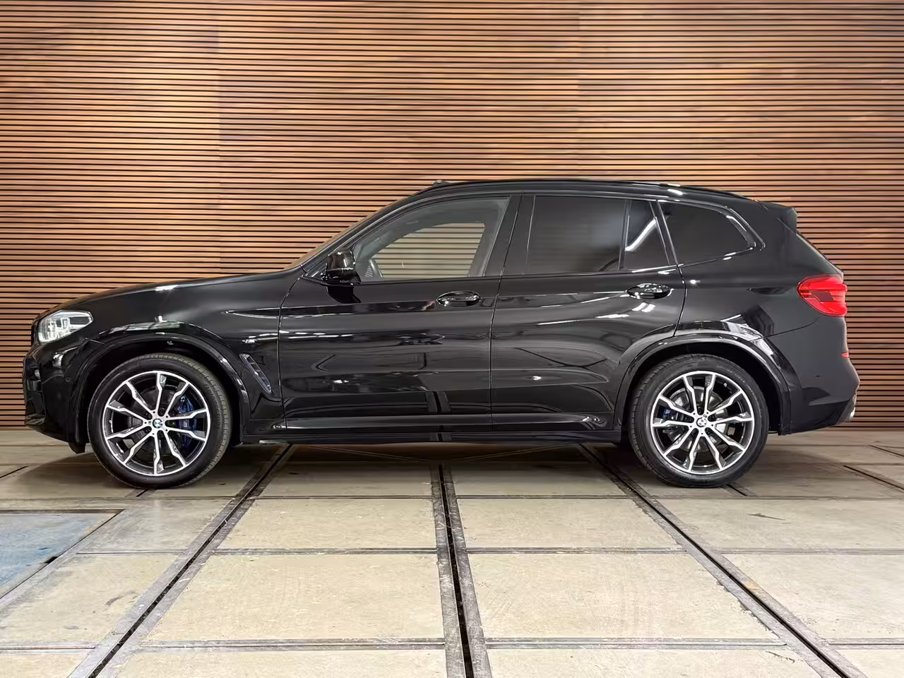 BMW X3 XDrive30i High Ex. M-Sport | Shadow-Line | Pano | Trekhaak | 20"| Ambient | Driving + Park