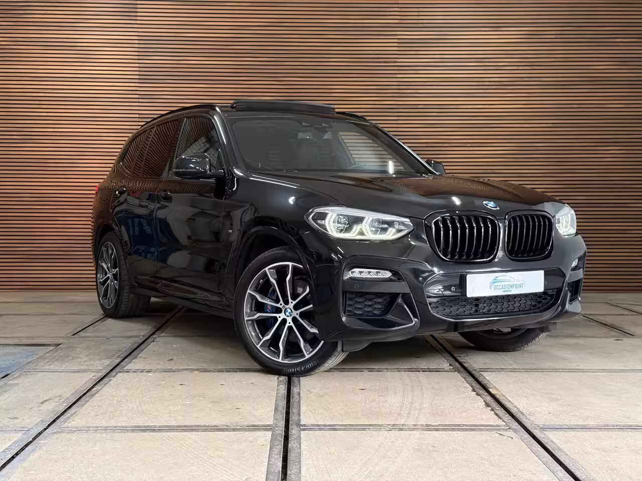 BMW X3 XDrive30i High Ex. M-Sport | Shadow-Line | Pano | Trekhaak | 20"| Ambient | Driving + Park