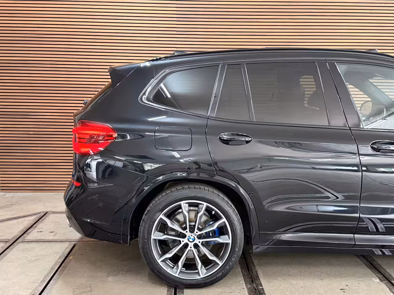 BMW X3 XDrive30i High Ex. M-Sport | Shadow-Line | Pano | Trekhaak | 20"| Ambient | Driving + Park