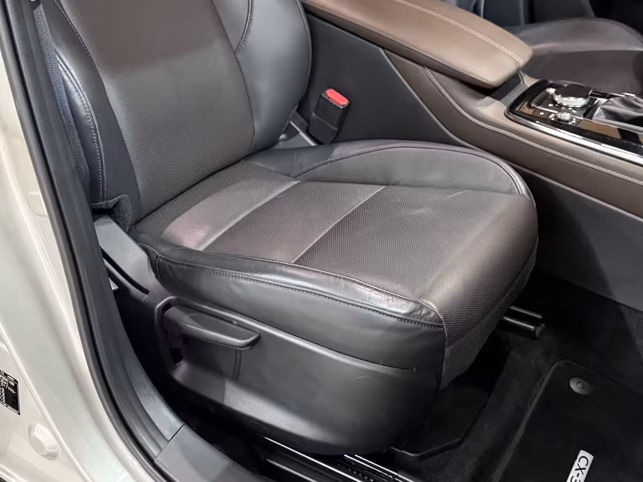 Mazda CX-30 2.0 e-SkyActiv-X M Hybrid Luxury | Pano | Leder | HUD | ACC | Dodehoekdetectie | 180 PK |