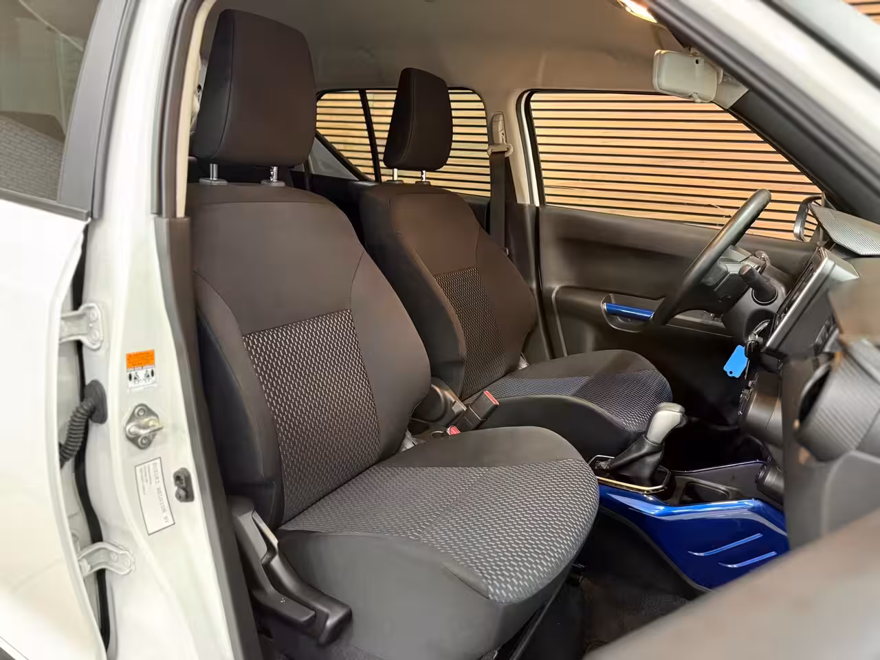 Suzuki Ignis 1.2 Smart Hybrid Select Automaat | Camera | Stoelverwarming | DAB Radio | LED | 16' inch