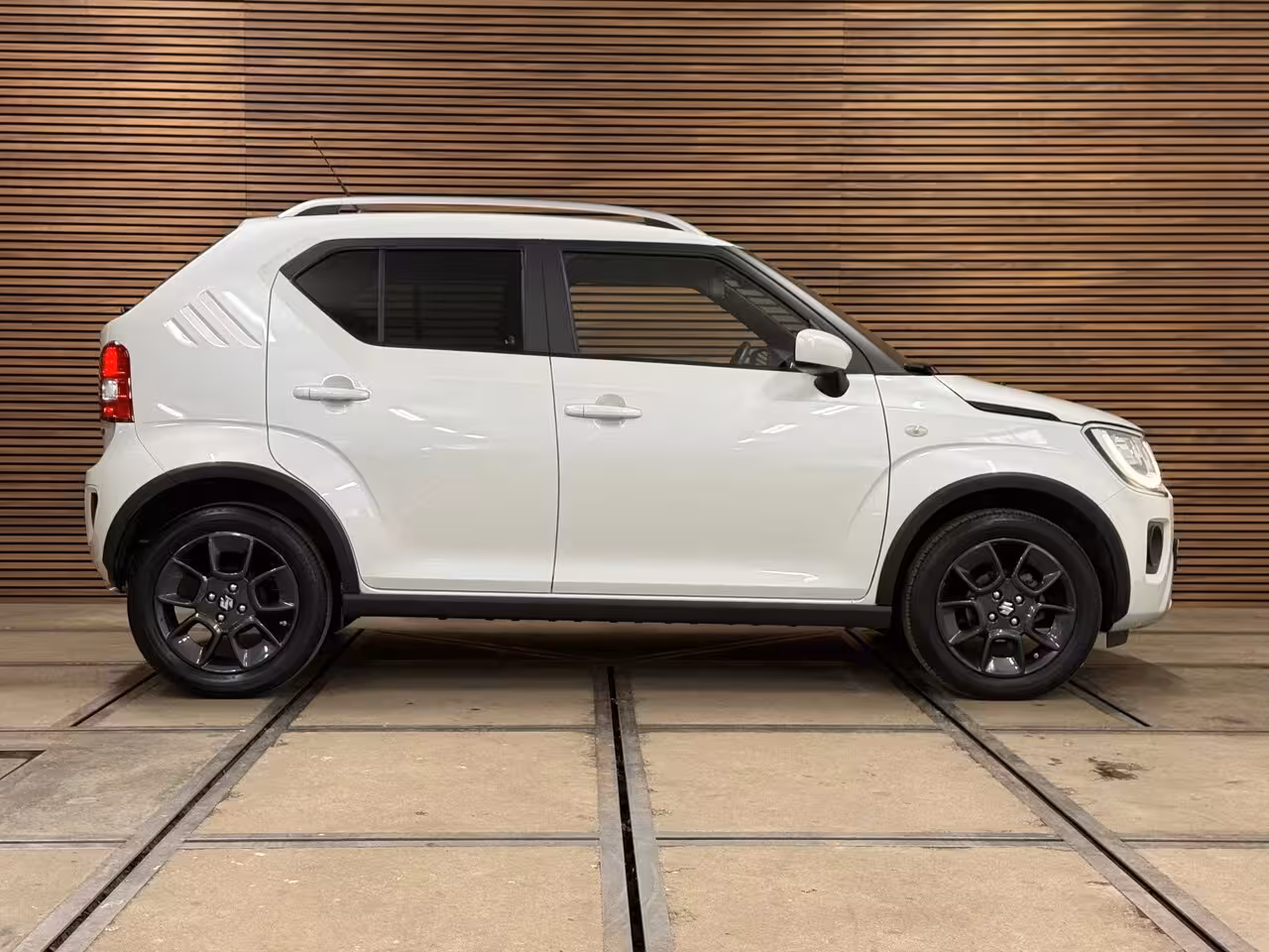 Suzuki Ignis 1.2 Smart Hybrid Select Automaat | Camera | Stoelverwarming | DAB Radio | LED | 16' inch