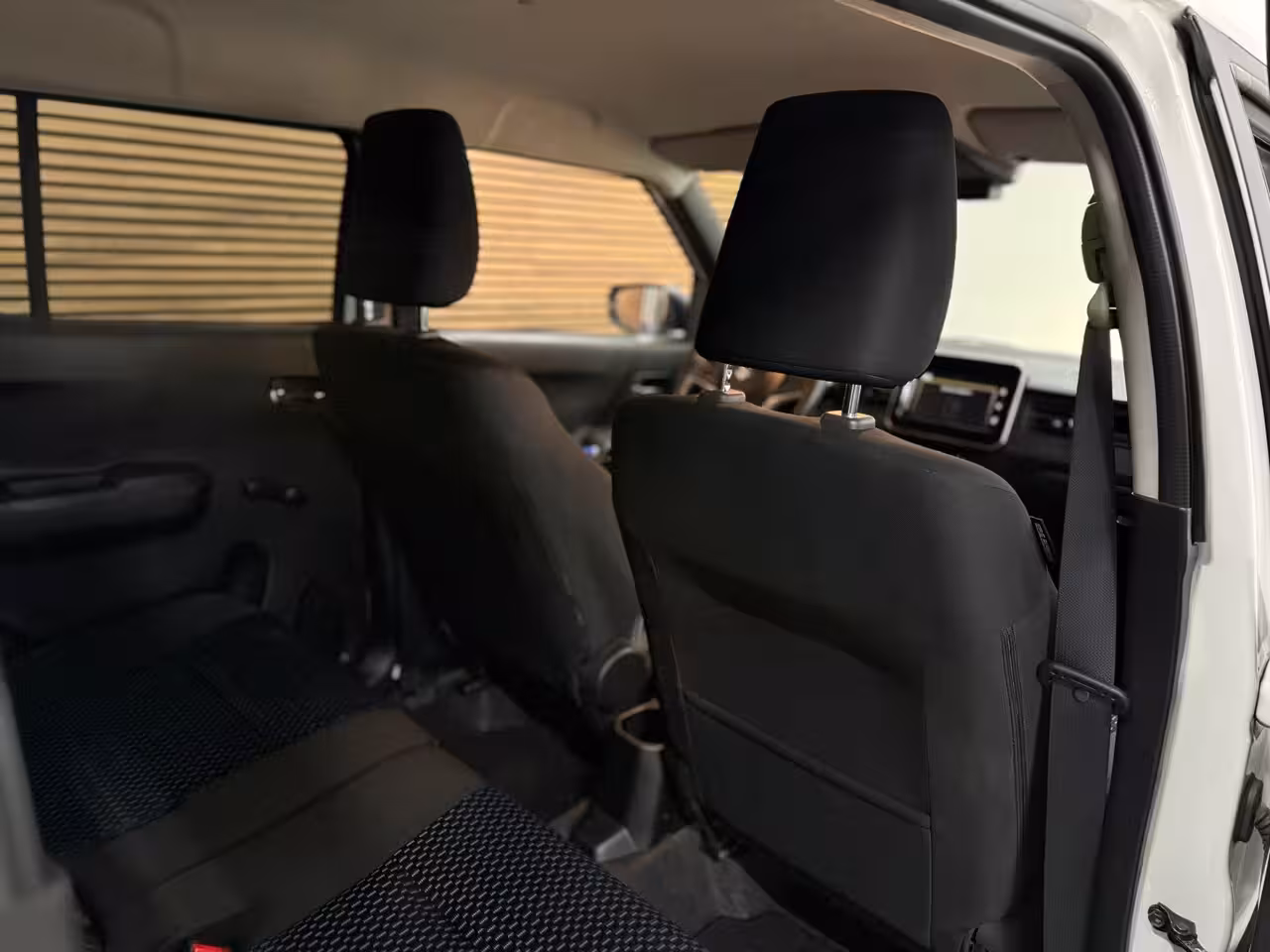 Suzuki Ignis 1.2 Smart Hybrid Select Automaat | Camera | Stoelverwarming | DAB Radio | LED | 16' inch
